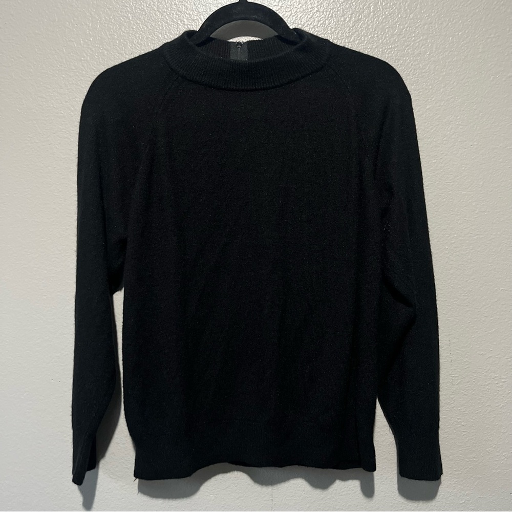 DESIGNERS ORIGNALS- Soft Black Mock neck Sweater Size M